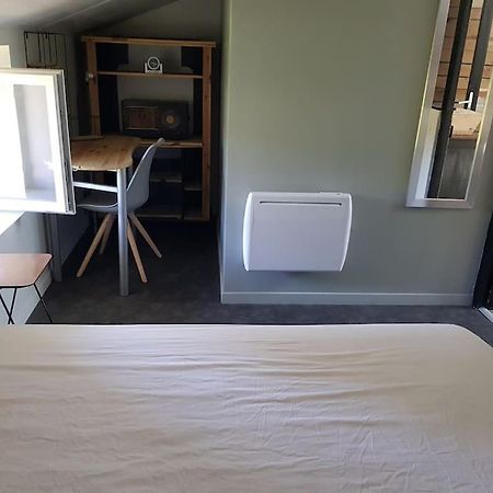 Petite Maison Type Loft En Plein Bourg D'Ambazac Bagian luar foto