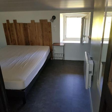 Petite Maison Type Loft En Plein Bourg D'Ambazac Bagian luar foto